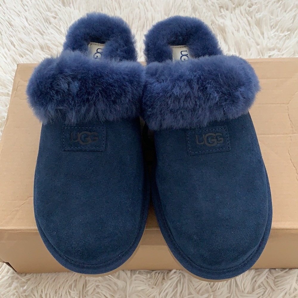 Brand new Authentic Ugg cozy genuine shearling slipper in navy